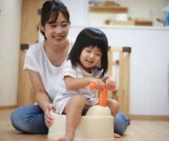 Easy Clean Up for Potty Training Toddlers: 10 Easy Hacks for 2023