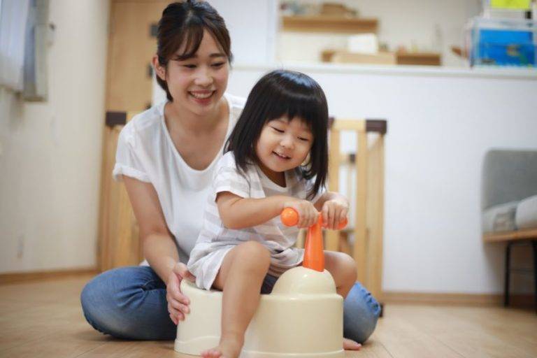 10-easy-hacks-for-keeping-your-home-clean-while-potty-training-toddlers