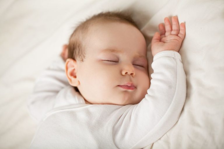 Minimalist Sleeping Baby Must Haves